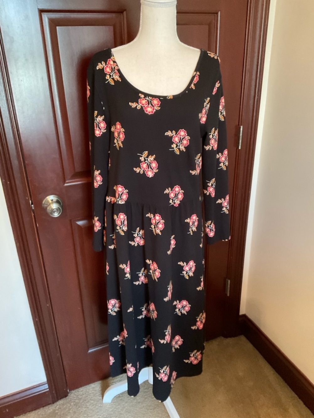 Old Navy Floral Dress. Sz. Large NWOT